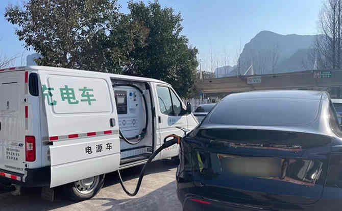 绥江汽车搭电